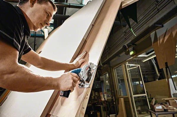 Bosch sladdlös cirkelsåg GKS 12V-Li