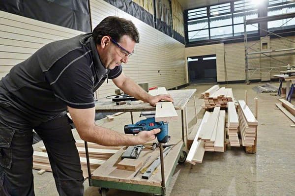 Bosch Professional GST 12V-70 Sladdlös sticksåg utan batteri och laddare - Med L-BOXX