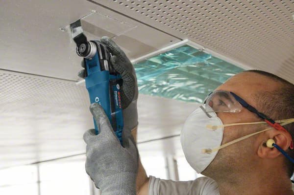 Bosch Professional GOP 30-28 Multitool - Oscillerande - 300 Watt - Inkluderar 1 tillbehör