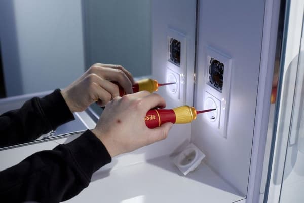 Wiha 44318 SpeedE II ruuvimeisselisarja L-Boxx minissä - 7-osainen - SL/PZ