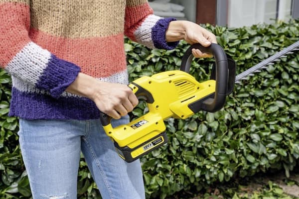Kärcher HGE 45 Batteri Hækkeklipper - 18 Volt - Eksklusivt batteri og oplader - 45 cm sværdlængde