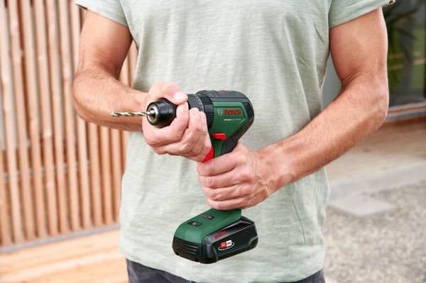 Bosch UniversalImpact 18V-60 sladdlös borrhammare - Utan batteri och laddare