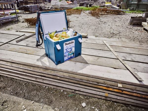 Makita 198253-4 CoolMbox køleboks - 18 liter