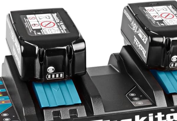 Makita DC18RD 14,4V/18V Li-ion Twin Port Hurtigoplader