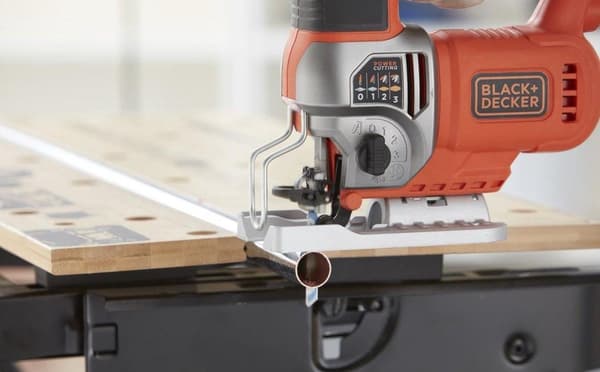 BLACK+DECKER BES610K-QS Pendelsticksåg - 650W - inkl.