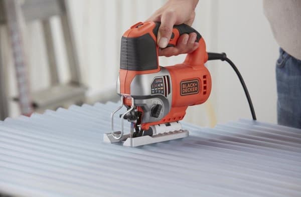 BLACK+DECKER BES610K-QS Pendelsticksåg - 650W - inkl.