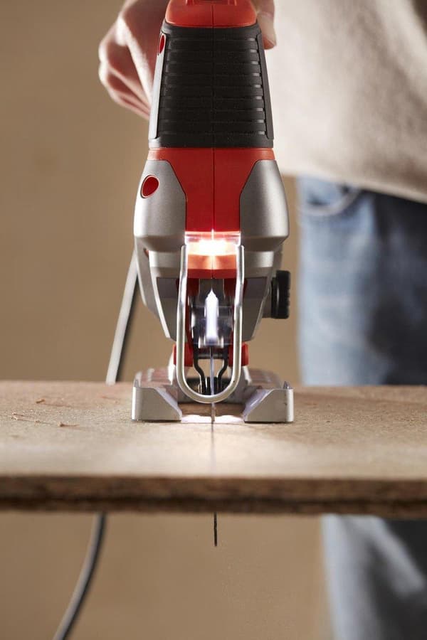 BLACK+DECKER BES610K-QS Pendelsticksåg - 650W - inkl.