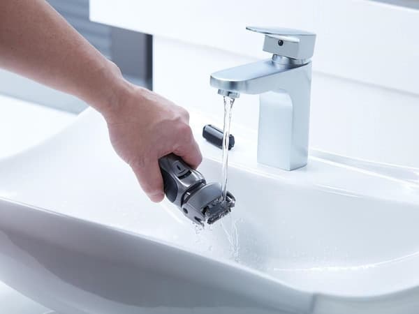 Panasonic ES-RW33-H503 parranajokone