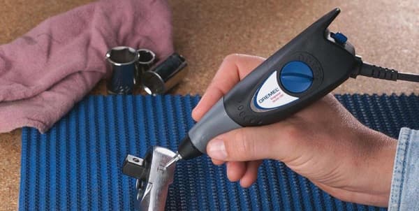 Dremel kaiverruskynä 290 - 35 W - Sisältää kaiverruskärjen ja kaiverrusmallit