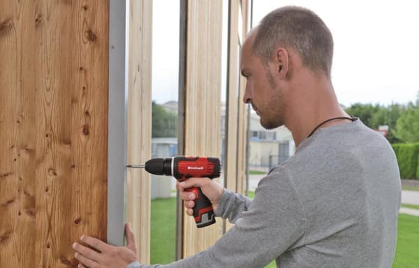 EINHELL akkupora/ruuvimeisseli TH-CD 12-2 Li - 12 V - 24 Nm - Sisältää 1x 1,3 Ah akun / 1x laturin / kotelo