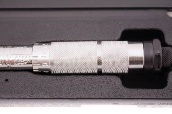 Brüder Mannesmann 18314 Momenttiavain sis. kärkiholkit - 5-25 Nm - 1/4"