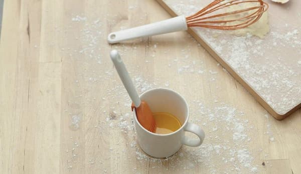 Fiskars Functional Form leivinsivellin - Muovi/Silikoniharja - 19 cm
