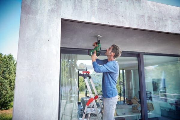 Bosch UniversalHammer 18V Borehammer - Inkl. adapter - Uden 18V batteri og oplader