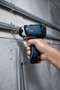 Miniatyrbillede 2 af 5: Bosch Professional GDR 12V-105 Skruetrækker - Med 2x 12V batteri (2,0 Ah) og oplader - i L-Boxx