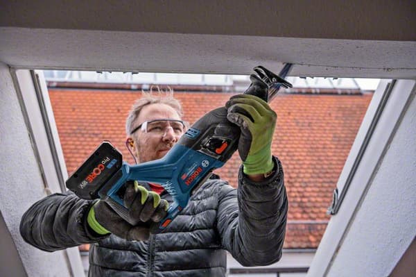 Bosch GSA 18V-28 Professional