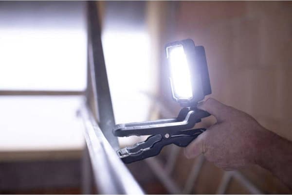 Brennenstuhl Mobil LED Accu arbetsplats CL 1050 MA Clip 950lm IP65