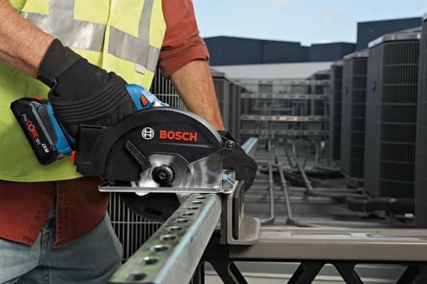 Bosch GKM 18V-50 Professional - rundsav - ledningsfri - 136 mm - 18 V