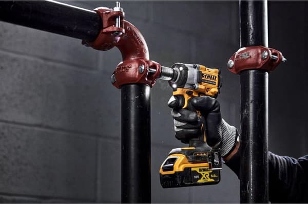 Klucz udarowy akumulatorowy 3/8" 18V DCF923N DEWALT