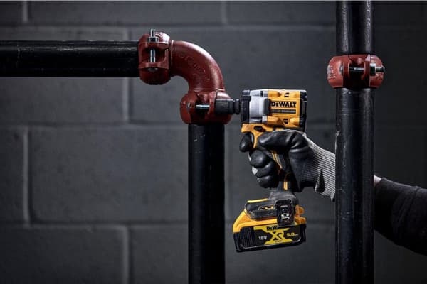 Klucz udarowy akumulatorowy 3/8" 18V DCF923N DEWALT