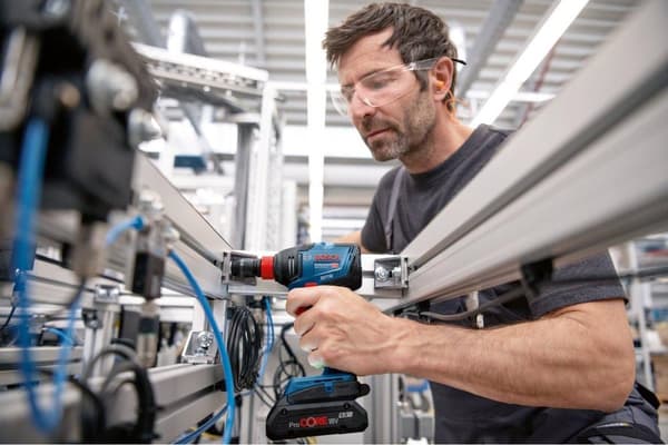 Bosch Professional GDX 18V-210 C + GCY 42 06019J0201 Akku slagnøgle 18 V Li-ion Uden batteri, Inkl. Kuffert