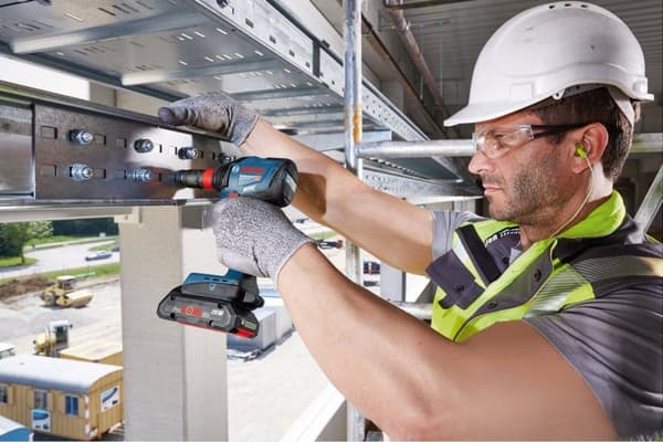 Bosch Professional GDX 18V-210 C + GCY 42 06019J0201 Akku slagnøgle 18 V Li-ion Uden batteri, Inkl. Kuffert