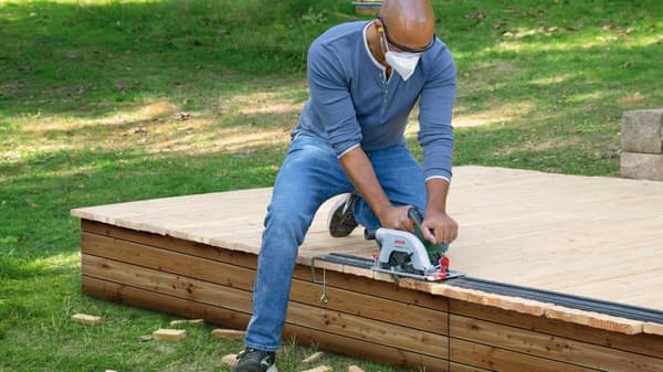 Bosch Home and Garden UniversalCirc 18V-53 Akku-rundsavsæt Skæredybde max. (90°) 53 mm inkl. batteri, inkl. oplader 18 V 2,5 Ah (06033B1402)