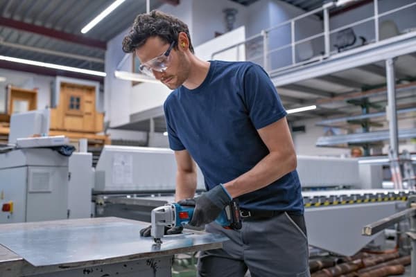 Bosch GSC 18V-16 E Professional - tinalehdet - johdoton - ilman akkua - 18 V (0601926300)