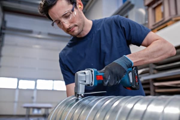 Bosch GSC 18V-16 E Professional - tinalehdet - johdoton - ilman akkua - 18 V (0601926300)