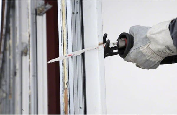 Bosch tung til træ og metal S 1111 DF - Savklinge - til træ, metal, træ med søm, spånplader, epoxy - Længde: 225 mm - Bredde: 19 mm (pakke med 5) (260