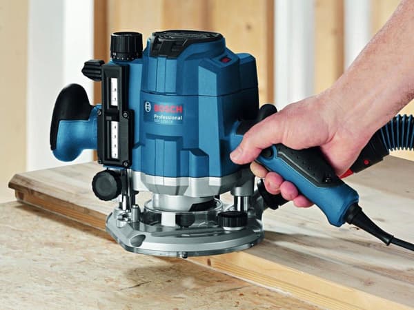 Bosch GOF 1250 CE Professional - överfräs - 1250 W - hylsa 8 mm
