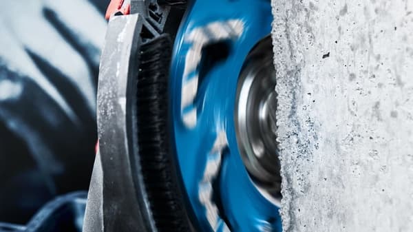 Bosch 2608901479 diamantskålskiva EXPERT Betong - Maximal hastighet vid slipning av betong! Effektiv dammsugning genom stora dammöppningar. Att slipa