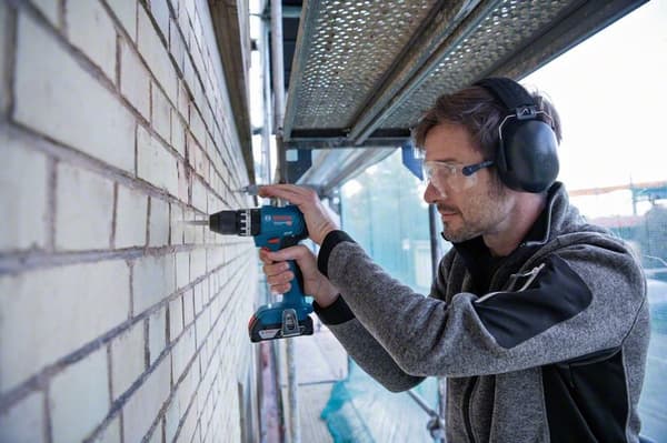 Bosch GSB 18V-45 Professional - pora/ruuvimeisseli - akku - 2 nopeutta - poraistukan avain 13 mm - 45 N m - 18 V