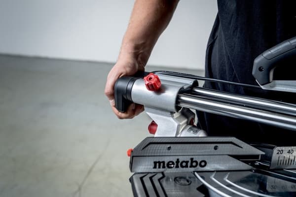 Metabo KGS 216 M SET (613216900) AVSNITT SÅGLÅDA; MED DRAGFUNKTION
