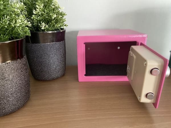 Yale Electronic Safe Mini - Kombinationslås - Pengeskab med kombinationslås - 170 x 230 x 170 mm - Pink