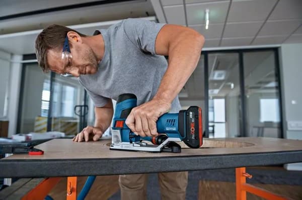 Bosch GST 18V-155 SC Professional - sticksåg - batteri - 18 V