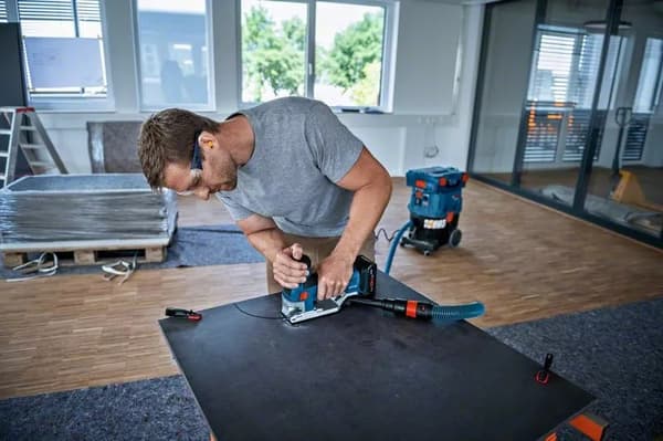 Bosch GST 18V-155 SC Professional - sticksåg - batteri - 18 V