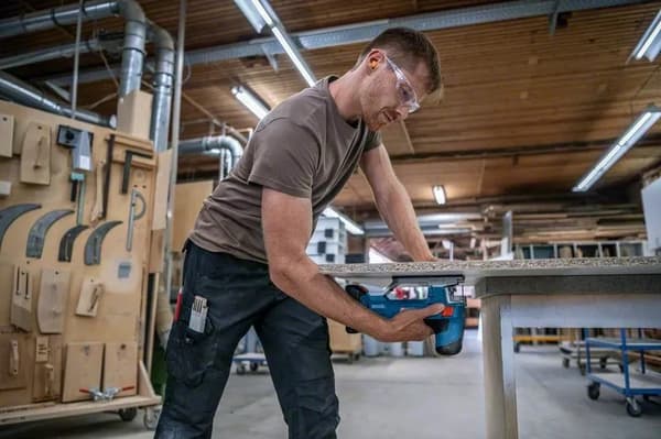 Bosch GST 18V-155 SC Professional - sticksåg - batteri - 18 V