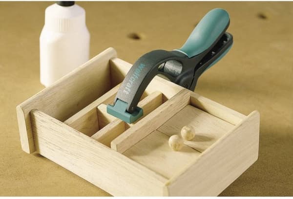 wolfcraft GmbH FZ 40. Type: fjederclips, klemåbning: 4 cm, produktfarve: grå, turkis. Antal inkl