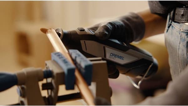 Dremel 8240-3/45 F0138240JF sladdlöst multifunktionsverktyg inkl. batteri, med tillbehör