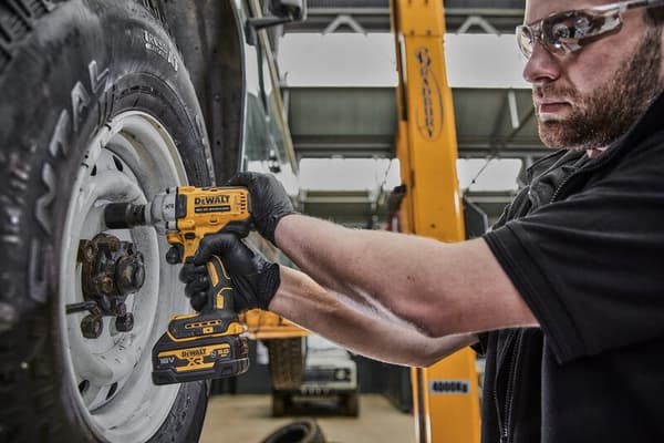 DeWalt DCF891N 18V XR 812Nm 1/2 Slagnøgle