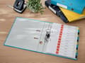 Miniatyrbild 3 av 7: LEITZ plastfolder Cosy Soft-Touch, DIN A4, 52 mm, blå utan kantskydd, gjord av grå kartong med soft-touch yta, - 1 st (1062-00-61)