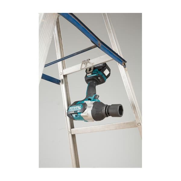 18V slagnyckel + 2 5 Ah batterier + laddare + MAKPAC box - MAKITA - DTW1001RTJ
