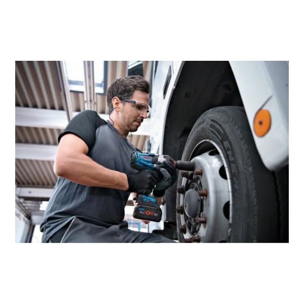 Bosch GDS 18V-1000 C sladdlös slagnyckel: 2x ProCORE18V 5,5Ah batteri i L-BOXX