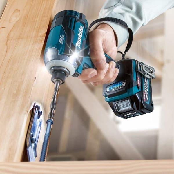 Makita 40V sladdlös slagnyckel TD001GZ