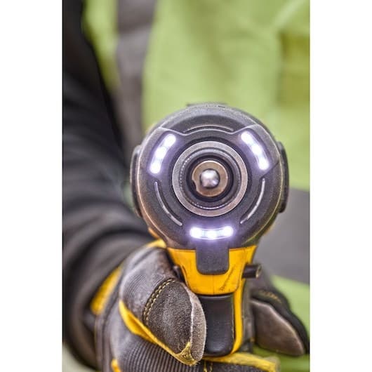 Lommelygte Ledlenser MH 8 Sort-Sort