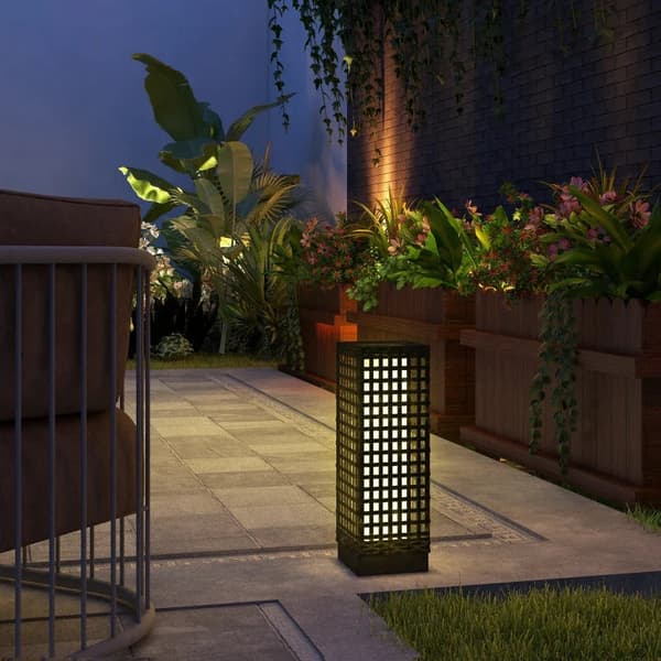 Rootz Trädgårdslampa - Utelampa med solcellsmodul - Automatisk tändning - 8 H Drifttid - Rottinglook - Stål - Svart - 15,5 x 15,5 x 46 cm