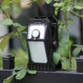 Pikkukuva 6 / 8: Bomclap 45 LED aurinkolamppu ulkona liiketunnistimella
