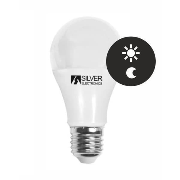 LED-ampull - SILVER ELECTRONICS - E27 - 7W - 3000K - med skymningssensor