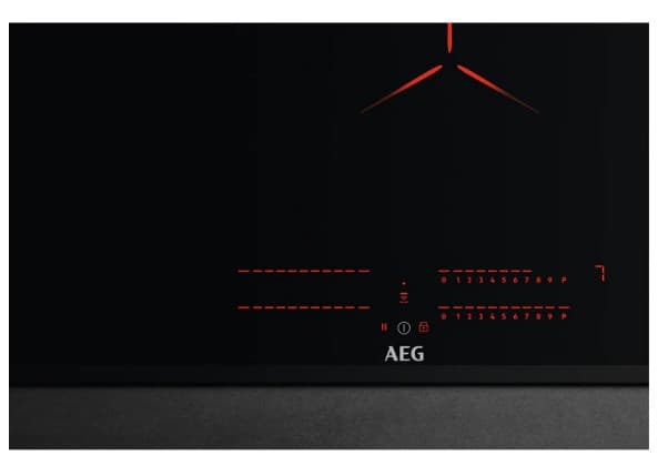 AEG IPE84531FB - PureBlack - induktionshäll - 4 kokplattor - Fördjupning - bredd: 75 cm - djup: 49 cm - med vinklad ram - svart
