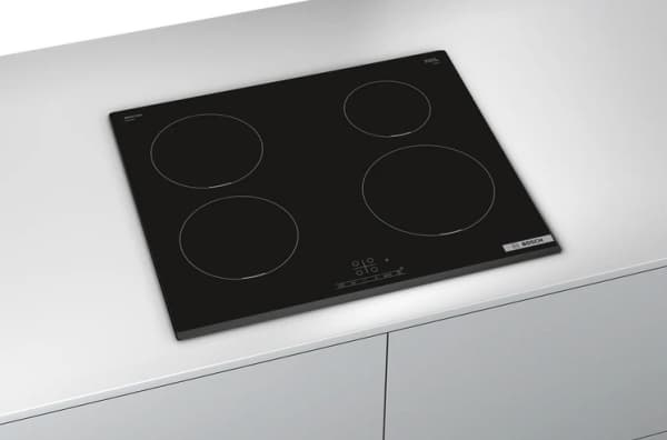 Bosch Serie | 4 PIE631BB5E - Induksjonskomfyrtopp - 4 plater - Nisje - bredde: 56 cm - dybde: 49 cm - uten ramme, - fasett - svart